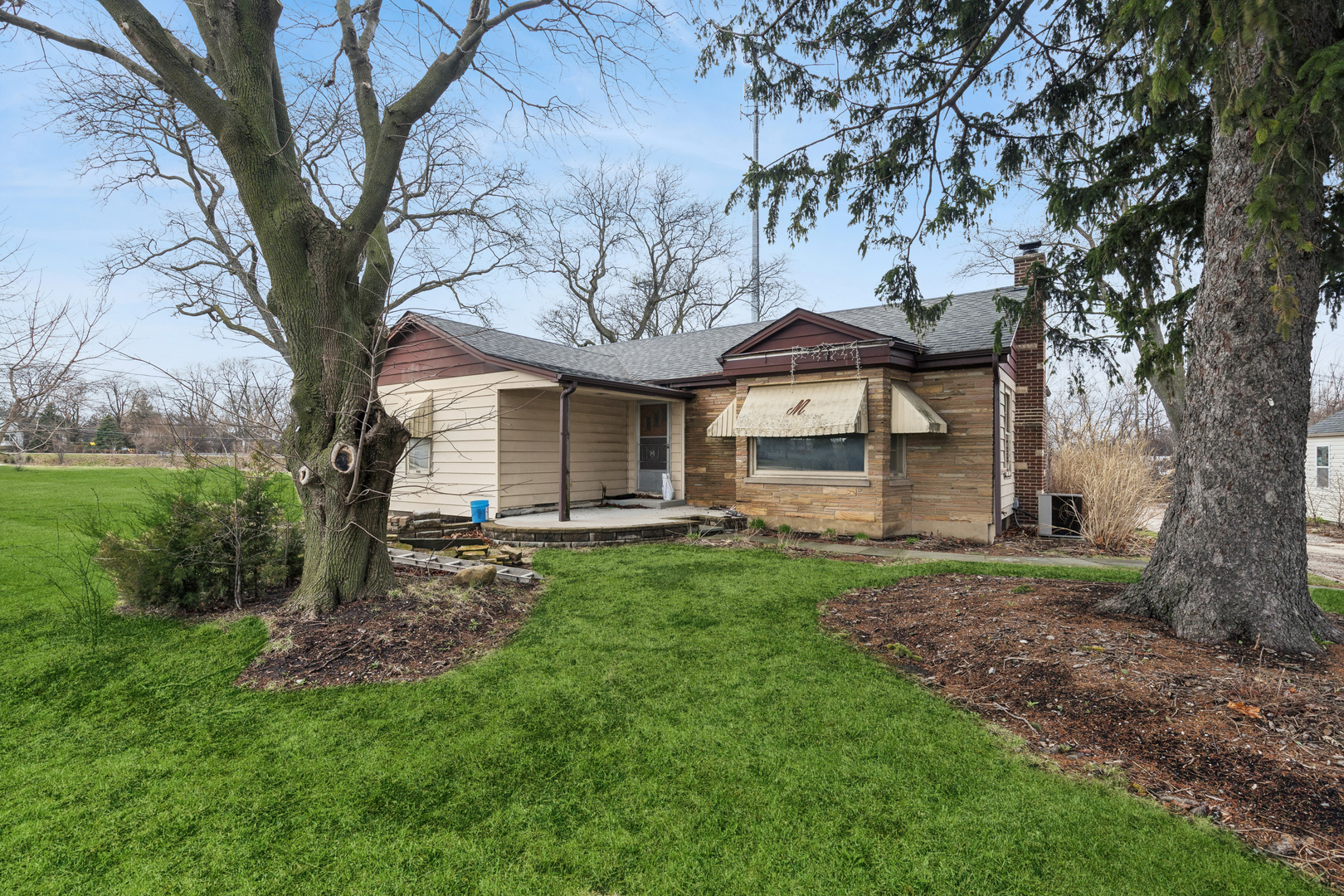 20922 W Il Route 176, Mundelein, IL 60060