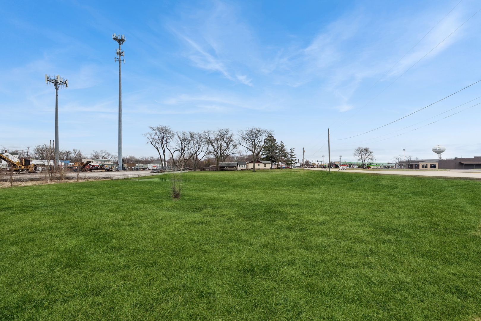 20922 W Il Route 176, Mundelein, IL 60060