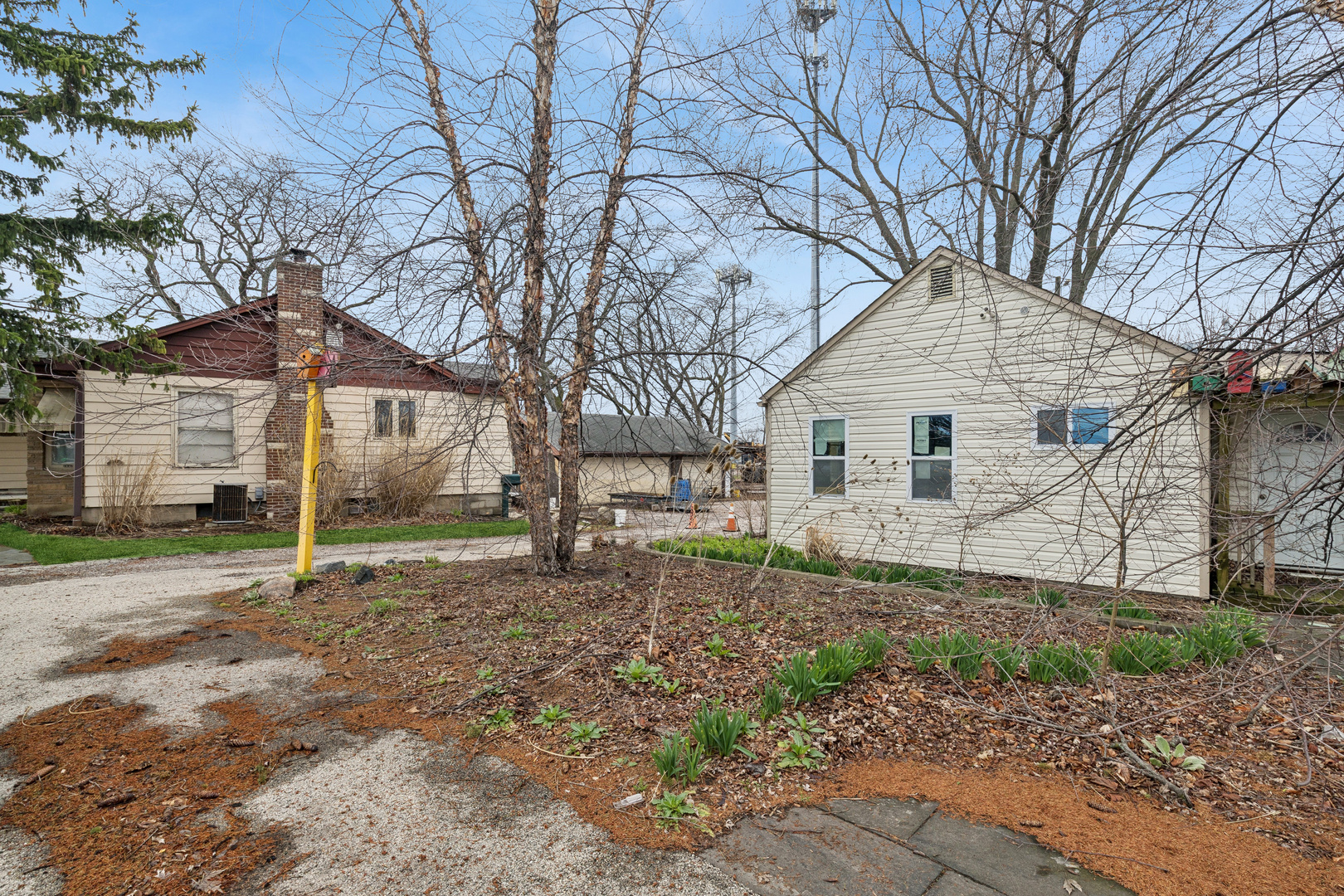 20922 W Il Route 176, Mundelein, IL 60060