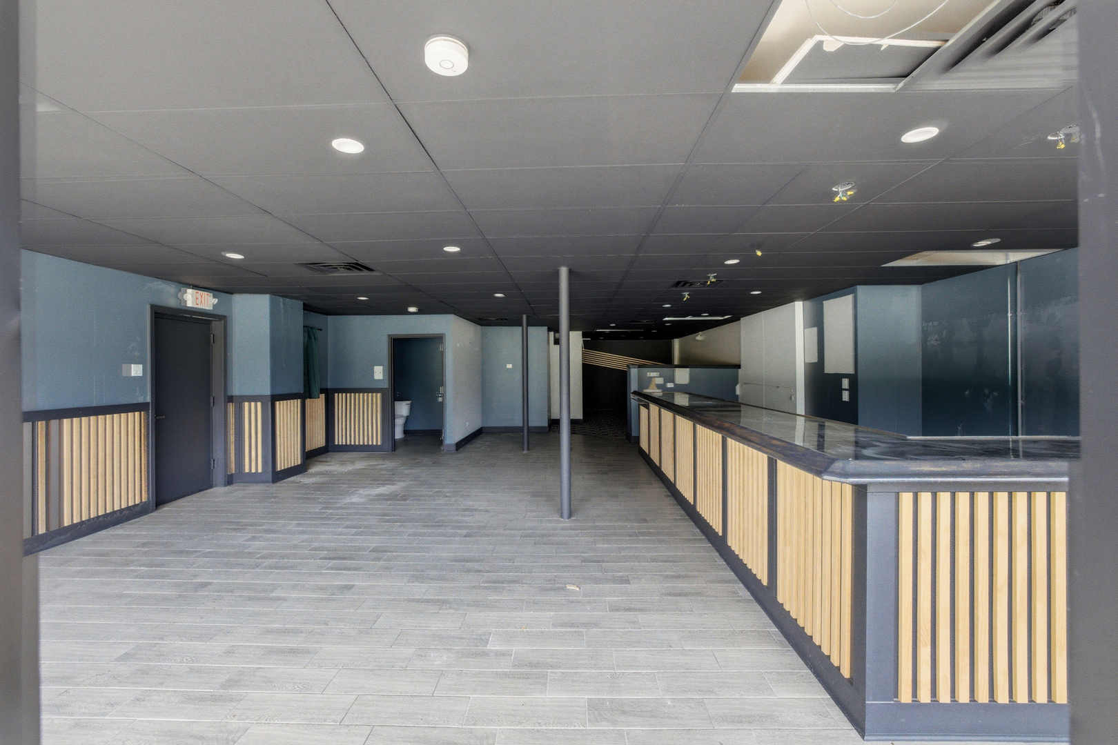 8216 S Archer Avenue, Willow Springs, IL 60480