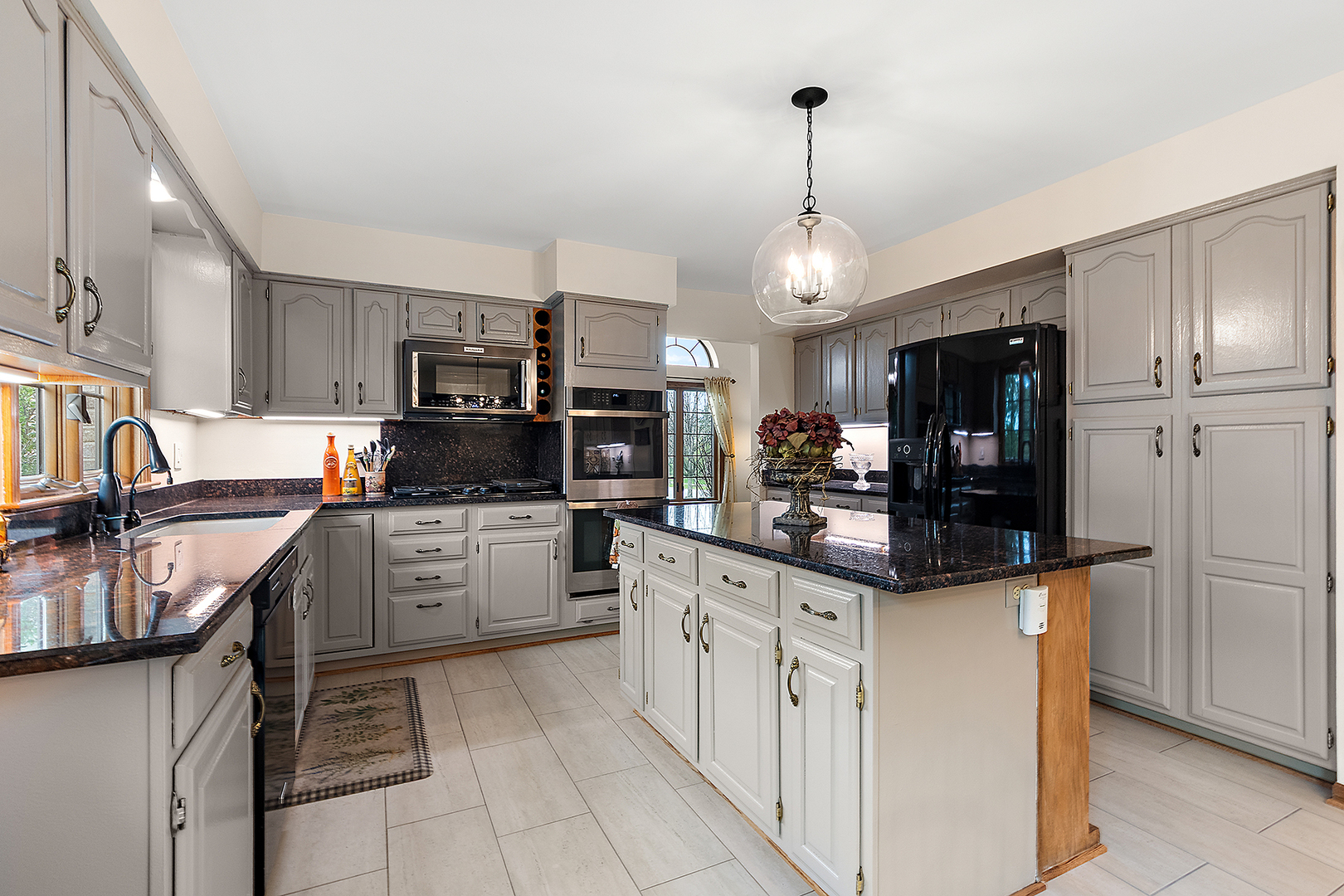 10711 Landings Drive, Orland Park, IL 60467