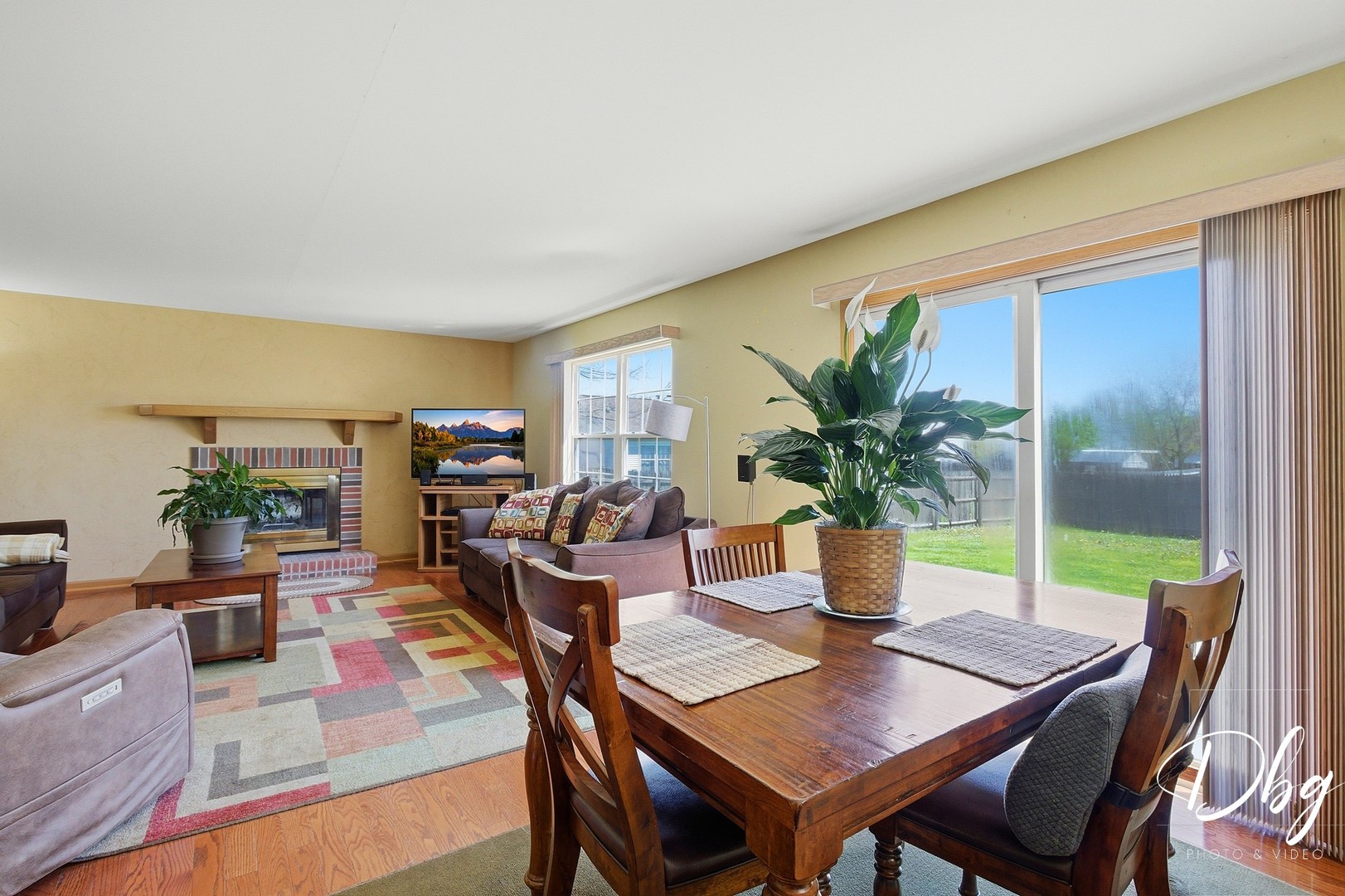 1501 Schooner Court, Zion, IL 60099
