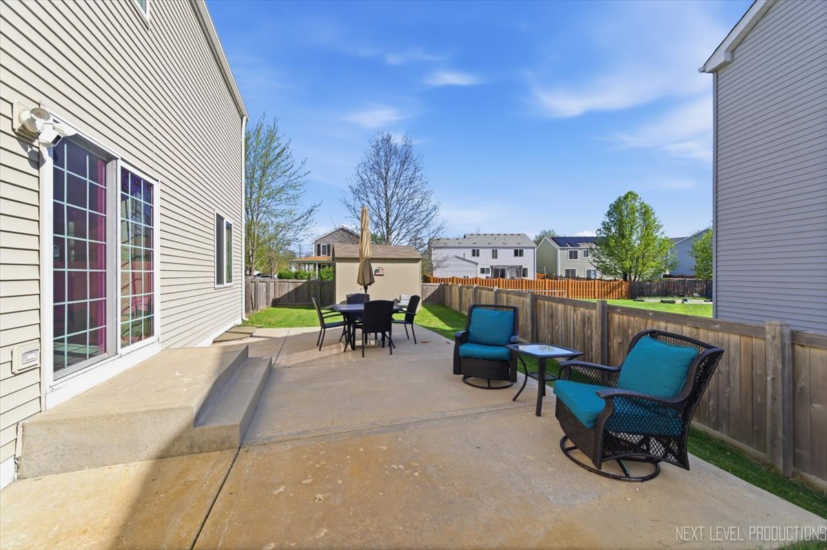 604 Roosevelt Drive, Oswego, IL 60543