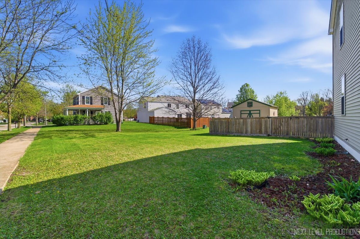 604 Roosevelt Drive, Oswego, IL 60543