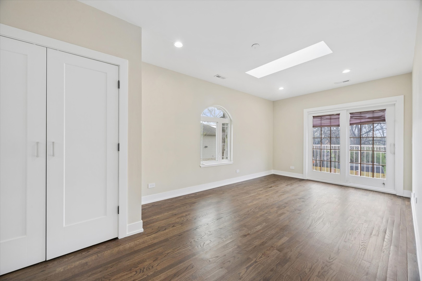 9807 W 57th Street, Countryside, IL 60525