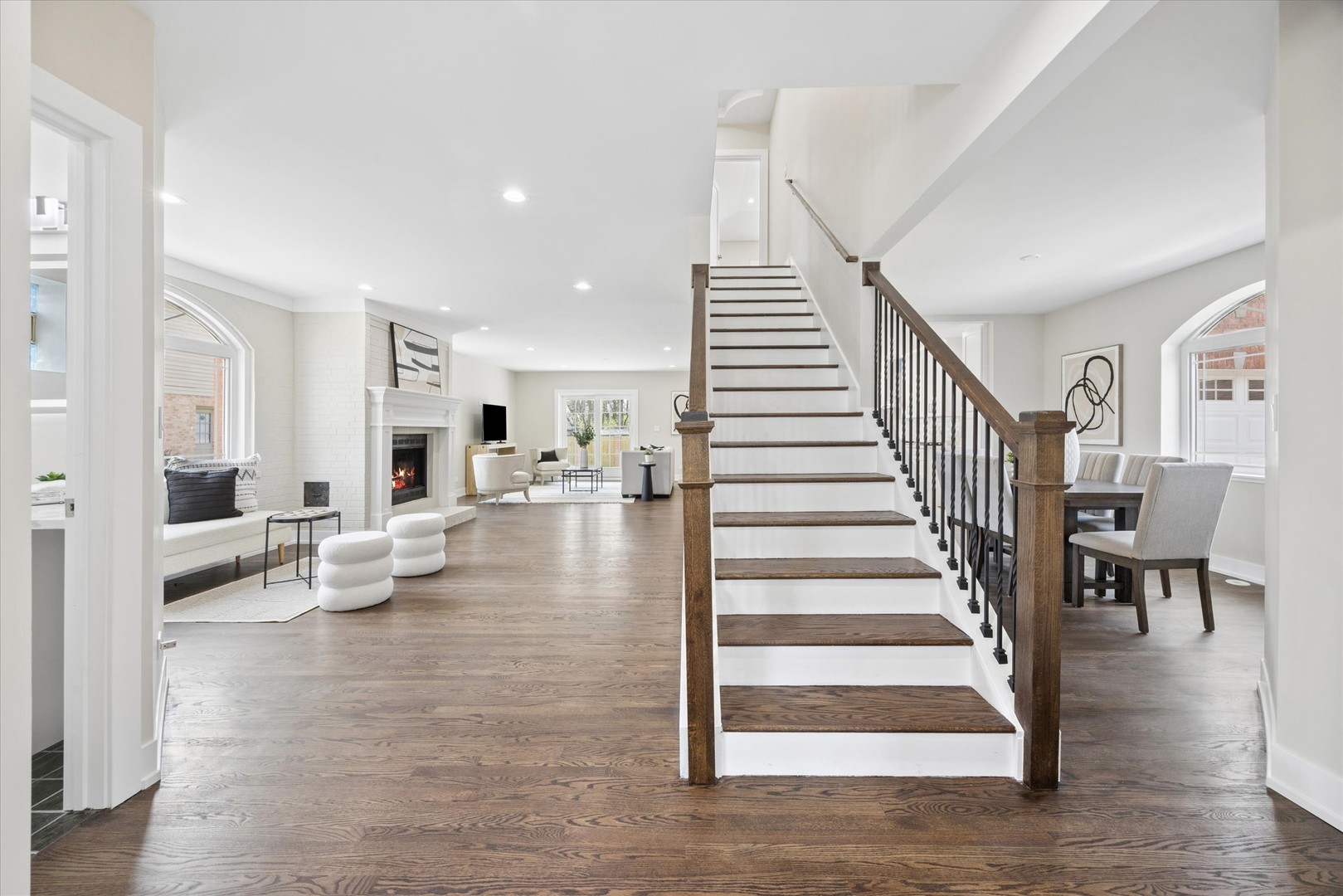 9807 W 57th Street, Countryside, IL 60525