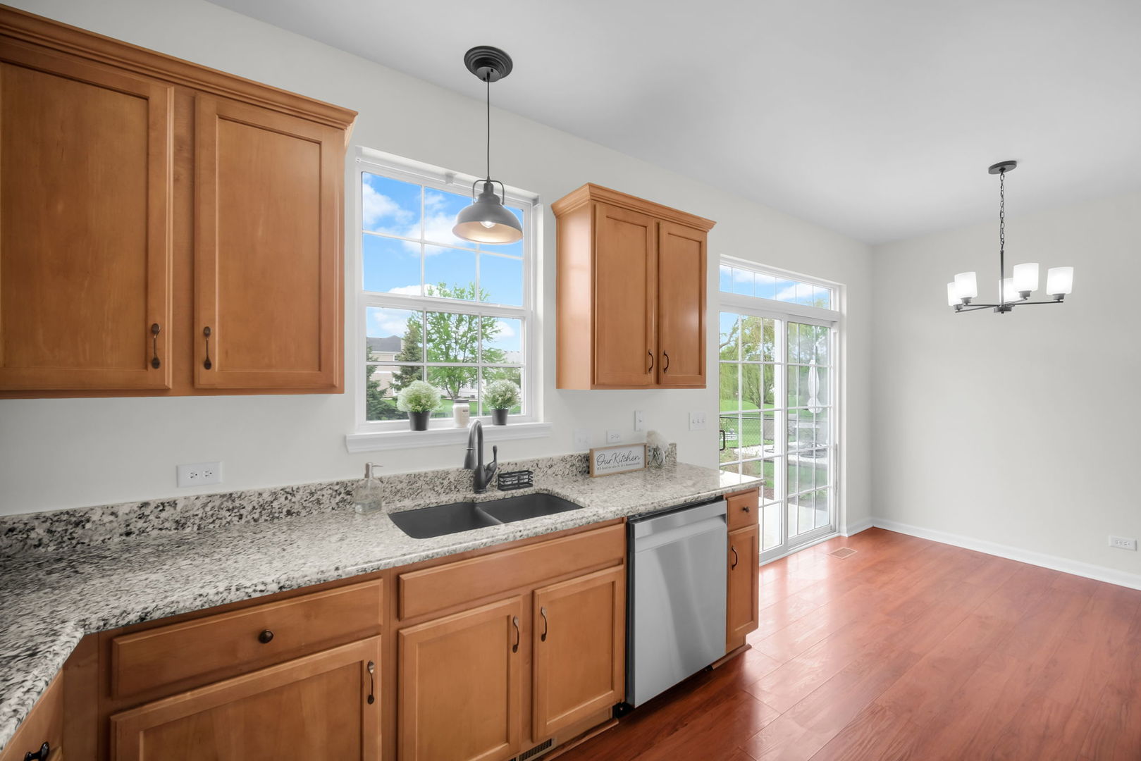 1053 Canary Avenue, Yorkville, IL 60560