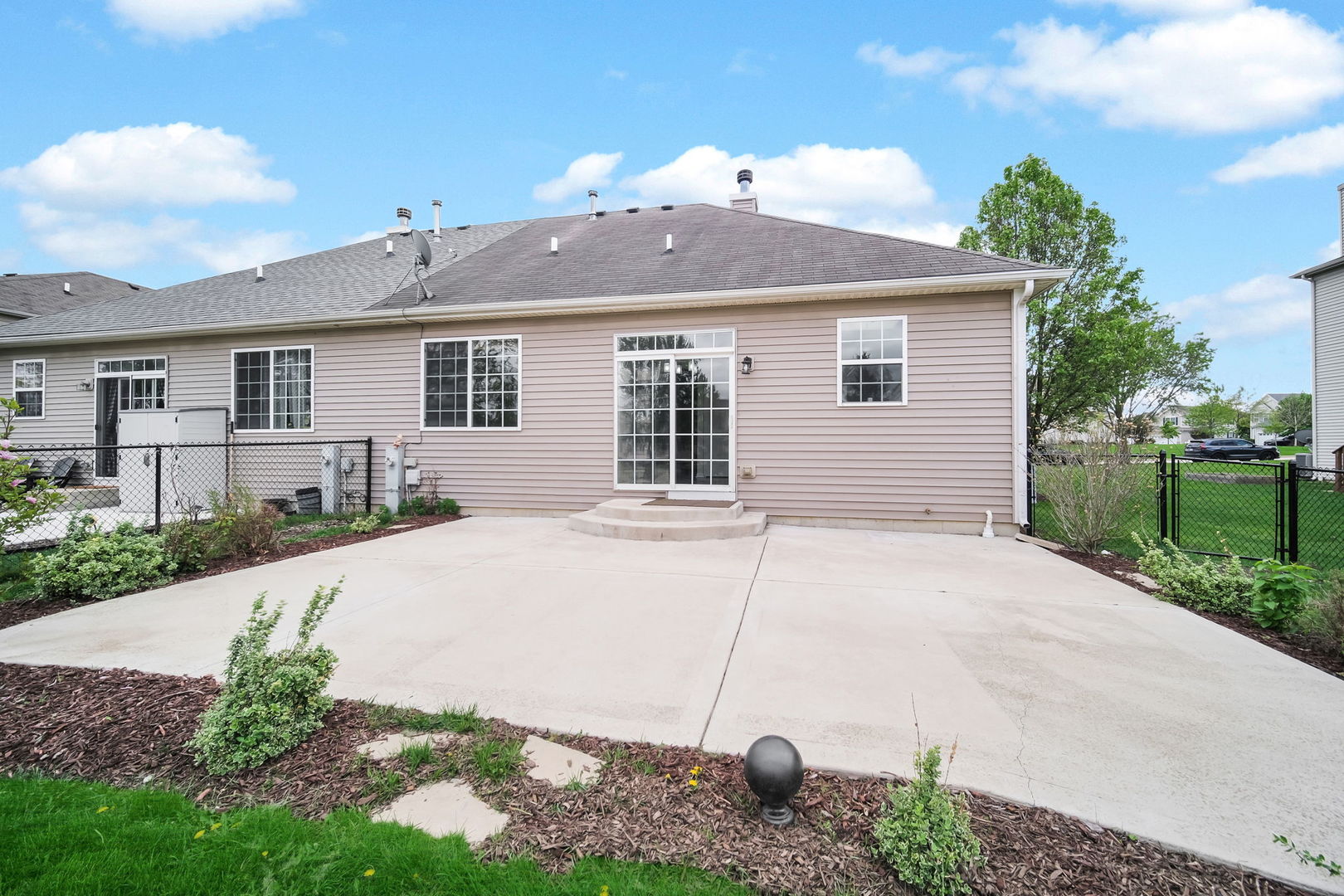 1053 Canary Avenue, Yorkville, IL 60560