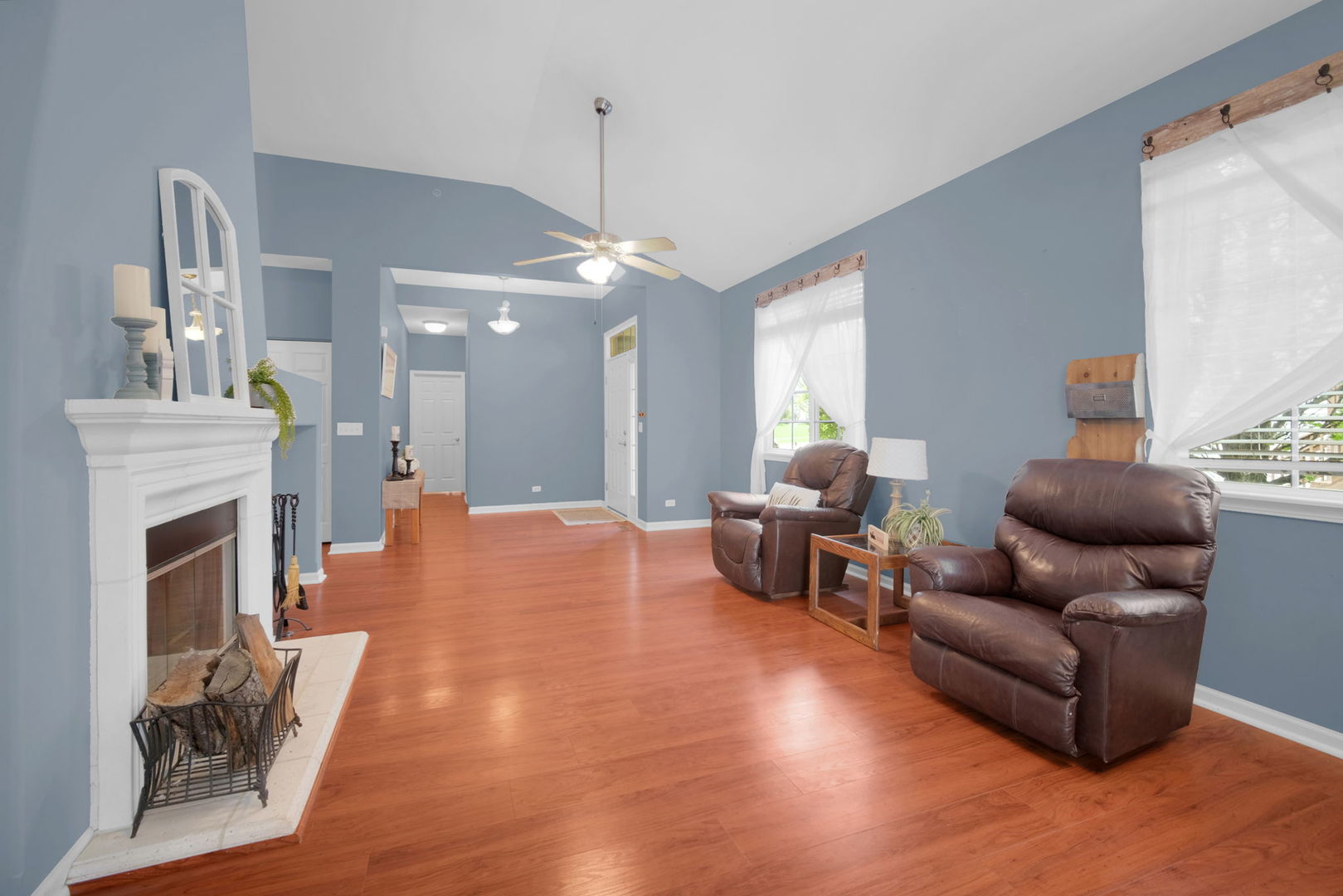 1053 Canary Avenue, Yorkville, IL 60560
