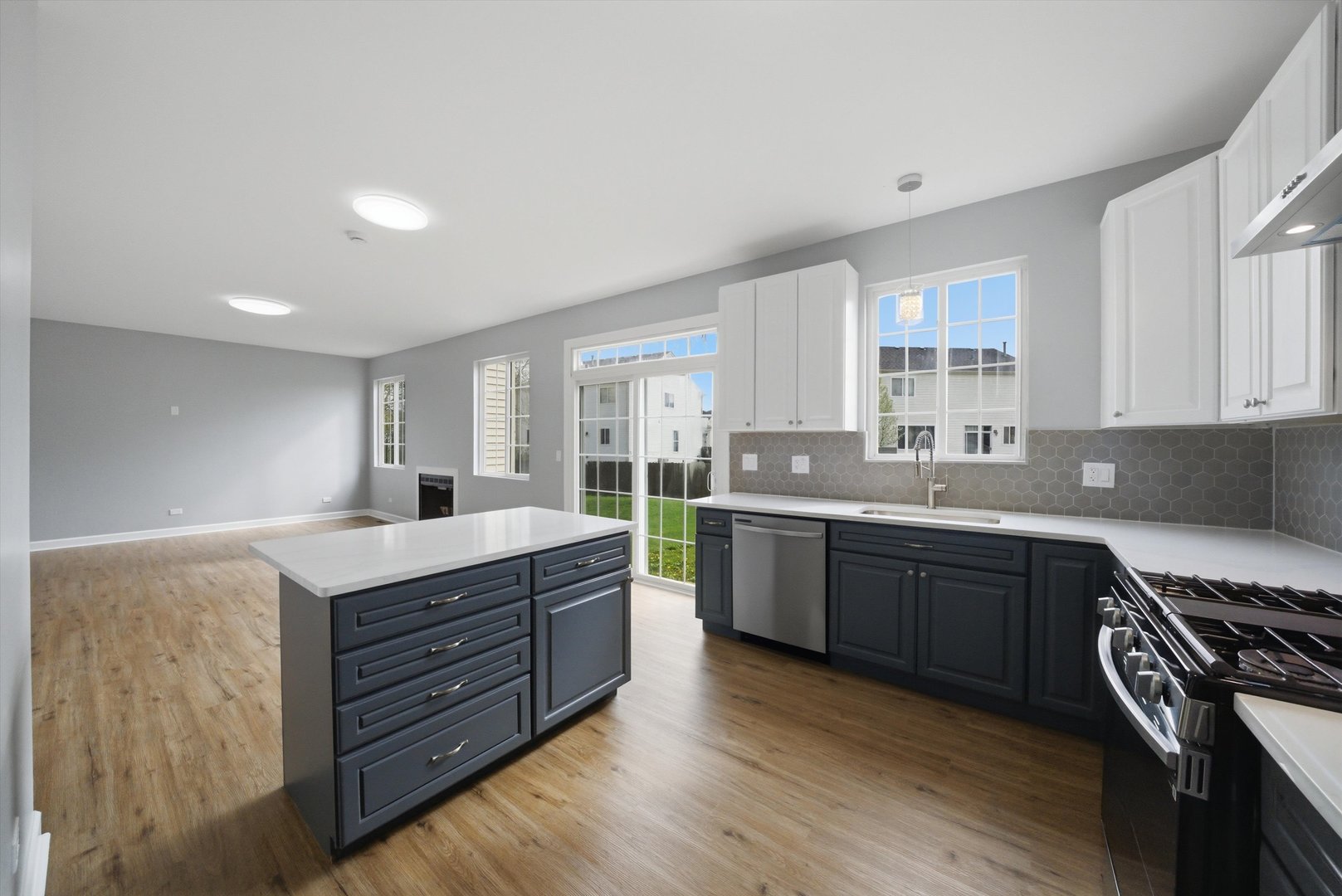 1625 Madison Ridge Drive, Plainfield, IL 60586