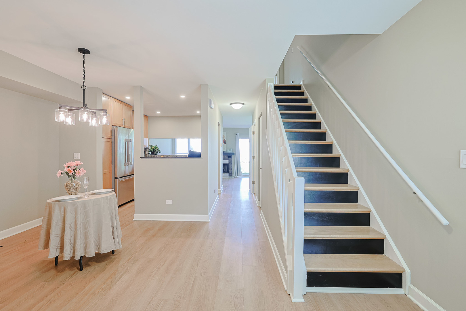 2004 Waverly Lane, Algonquin, IL 60102