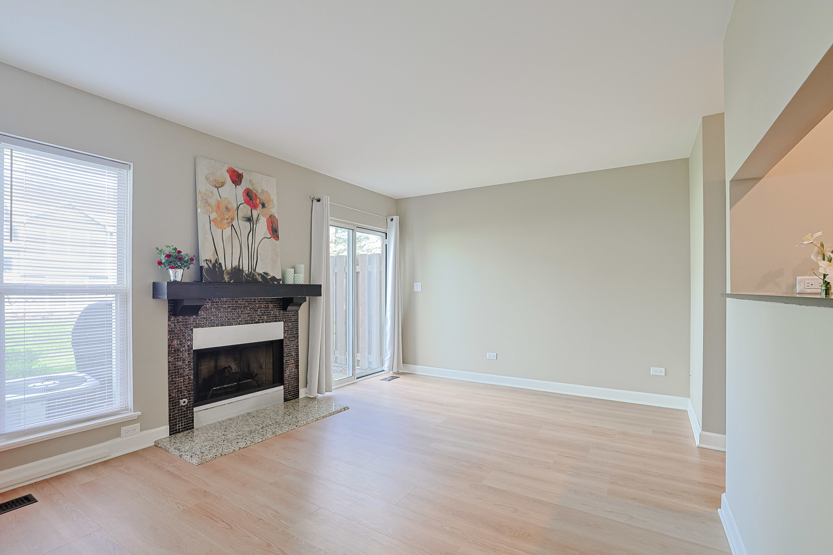 2004 Waverly Lane, Algonquin, IL 60102