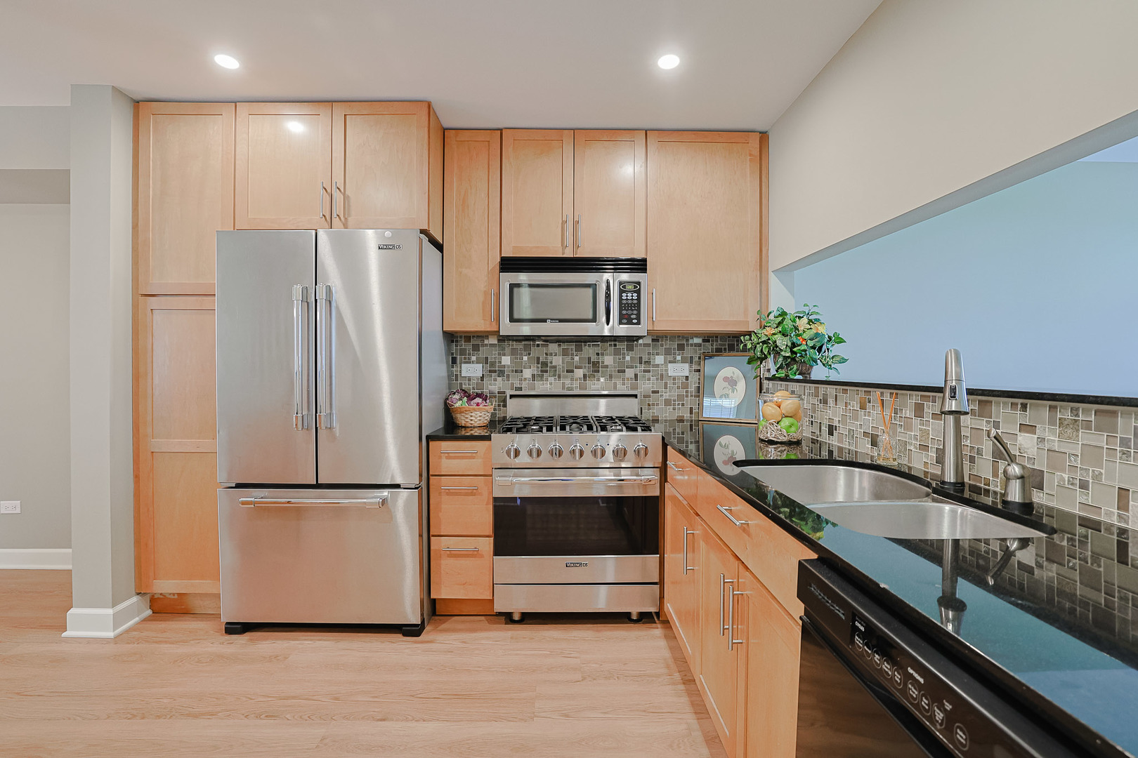 2004 Waverly Lane, Algonquin, IL 60102