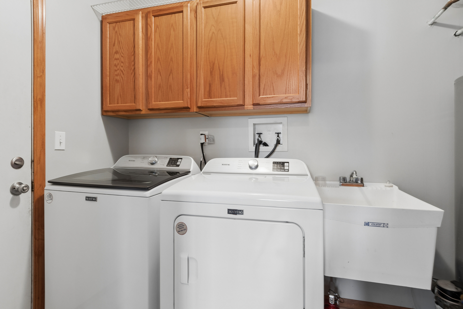 217 Kathryn Lane, North Aurora, IL 60542