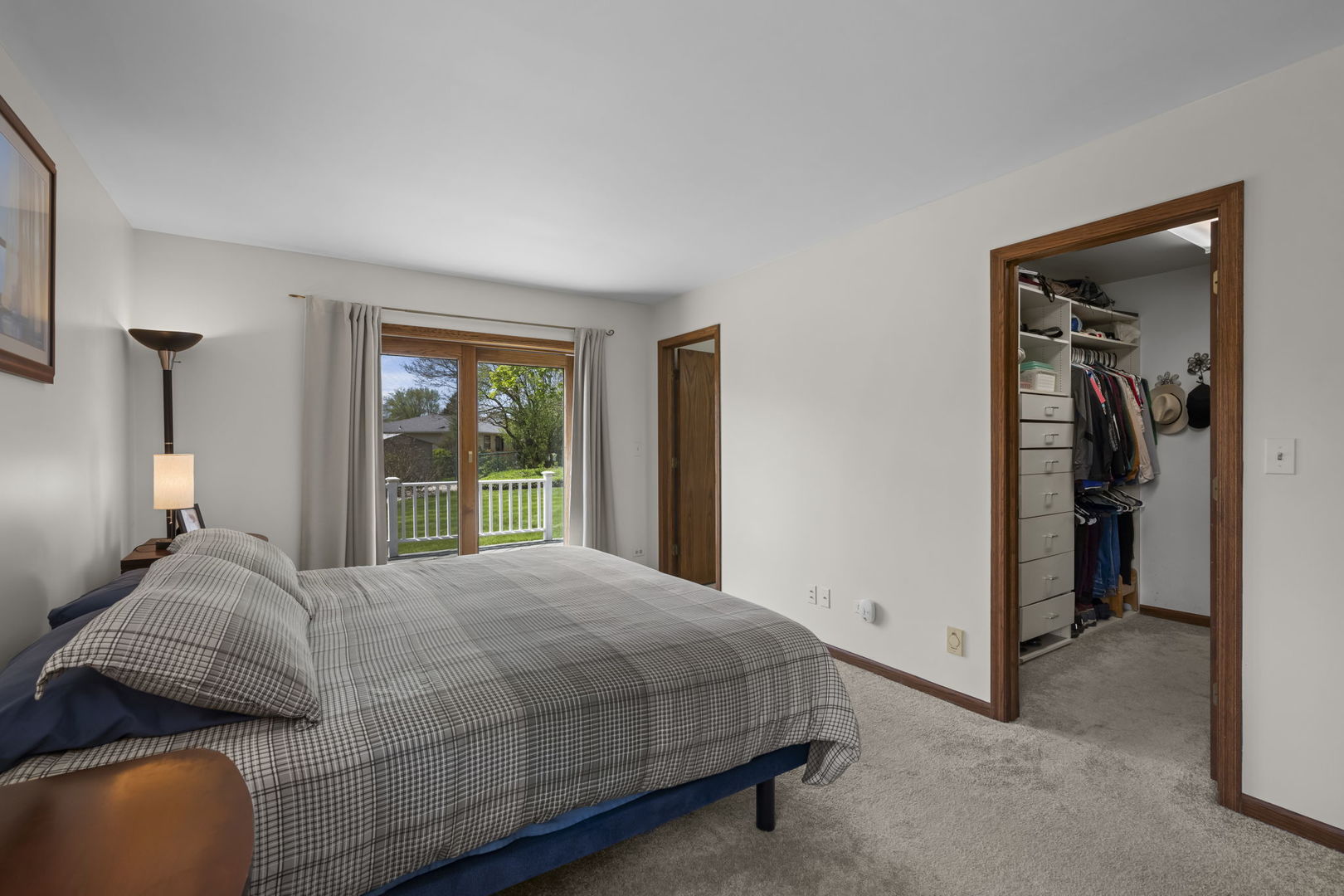 59 Sylvan Court, Elk Grove Village, IL 60007