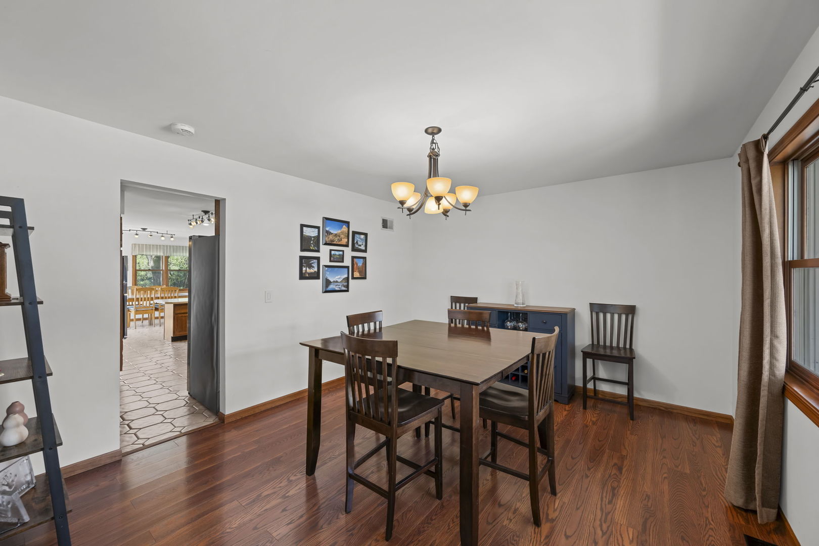 59 Sylvan Court, Elk Grove Village, IL 60007