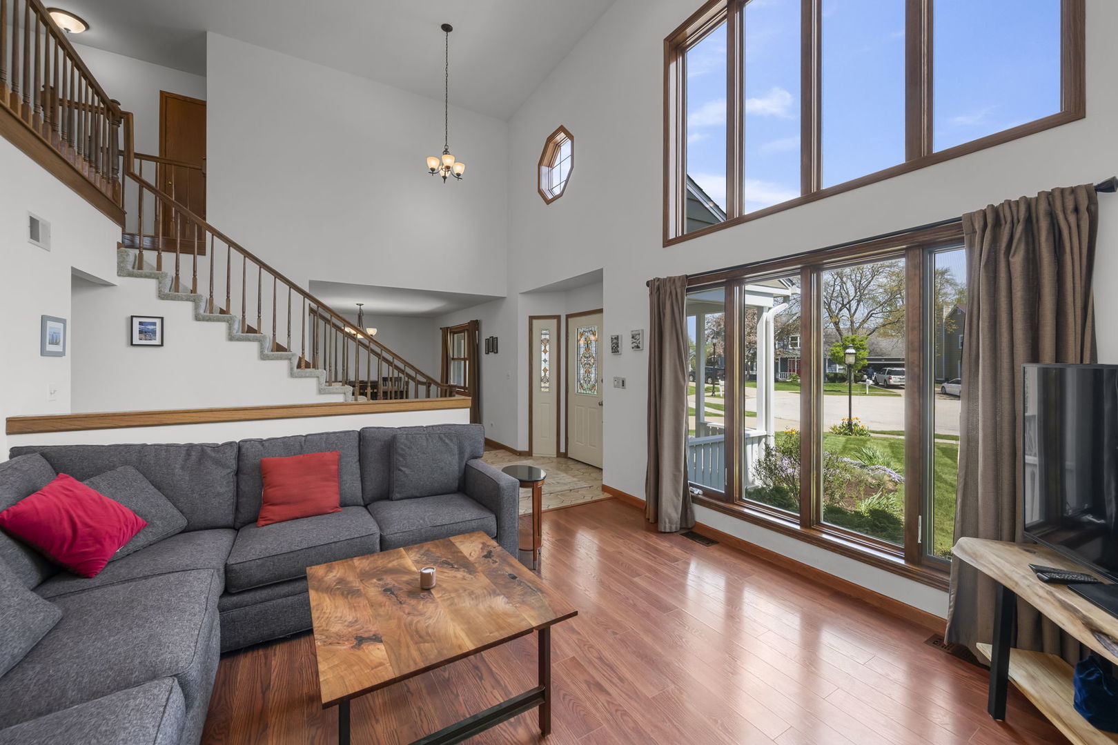 59 Sylvan Court, Elk Grove Village, IL 60007