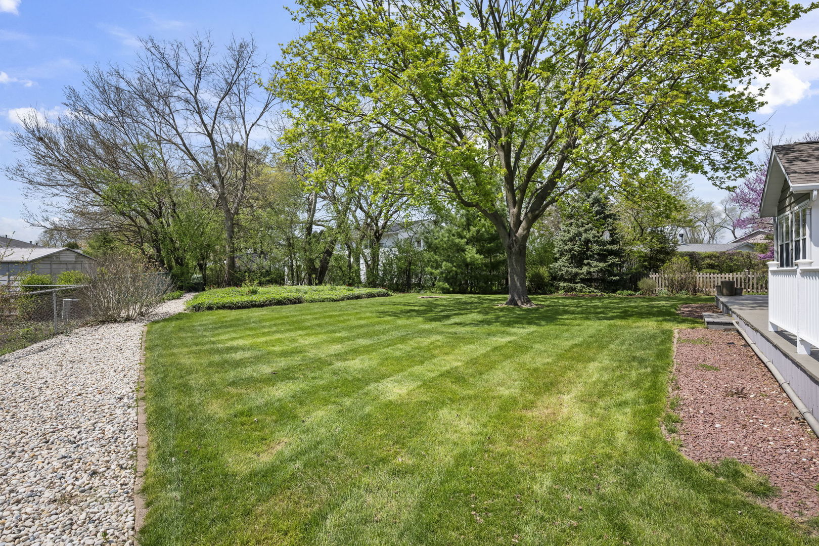 59 Sylvan Court, Elk Grove Village, IL 60007