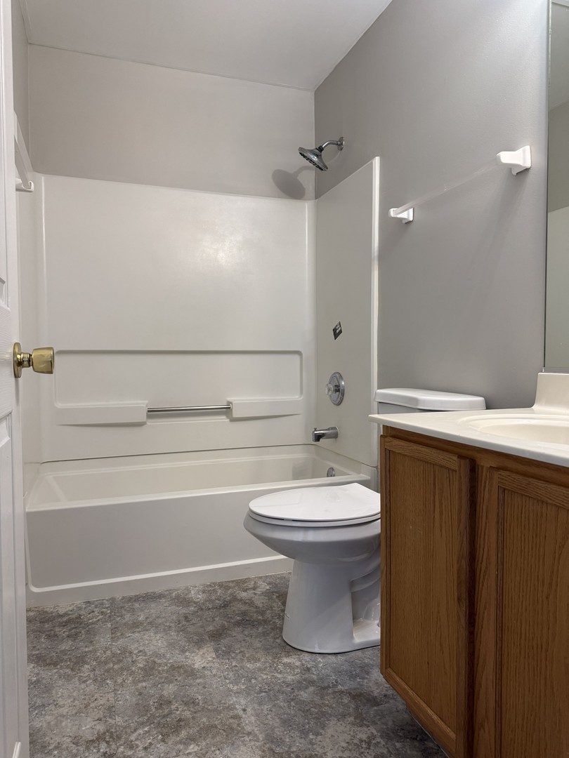 309 Springbrook Trail, Oswego, IL 60543