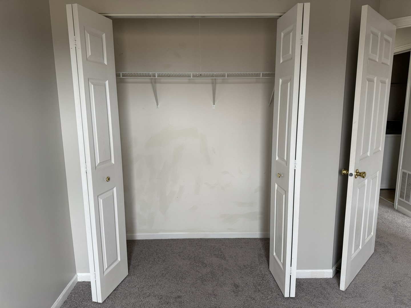 309 Springbrook Trail, Oswego, IL 60543