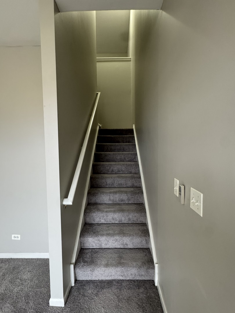 309 Springbrook Trail, Oswego, IL 60543