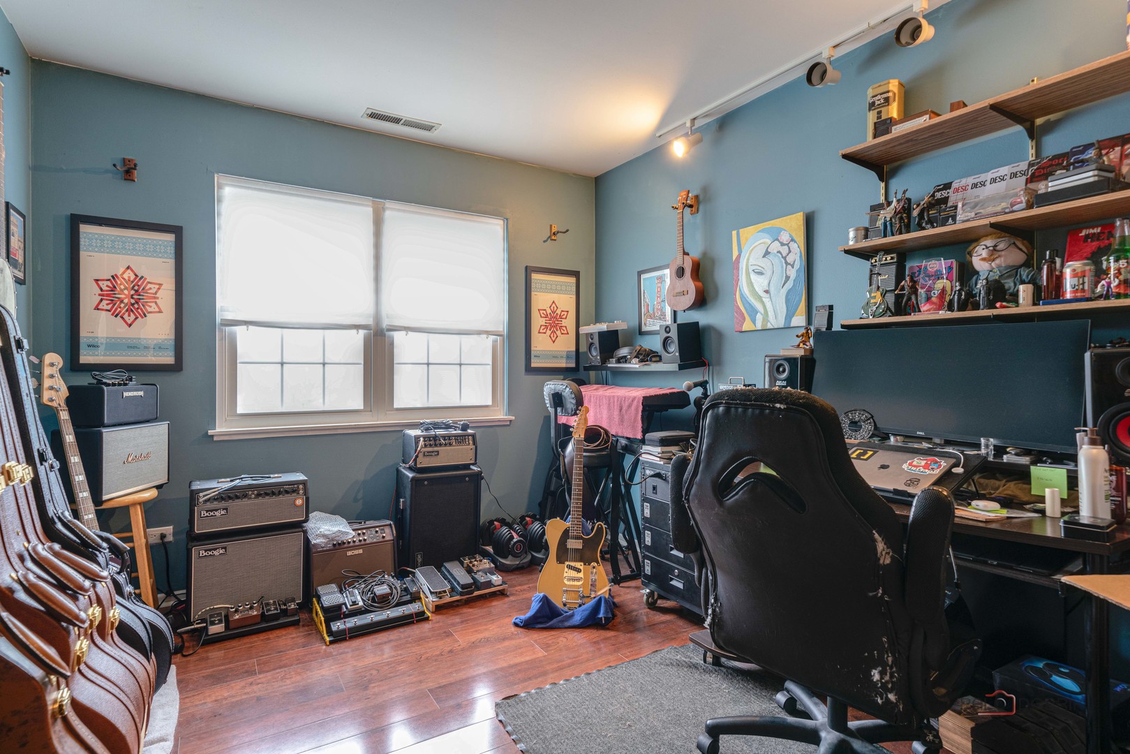 1995 Westview Lane, Round Lake Beach, IL 60073