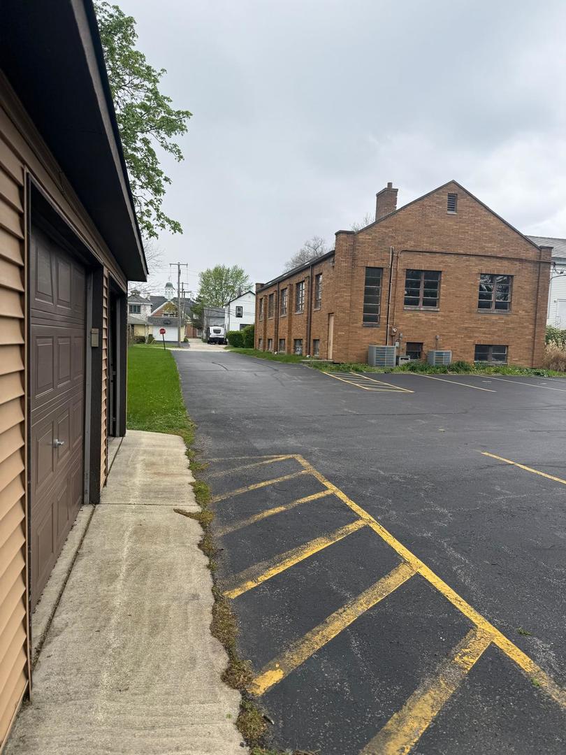 23913 W Lockport Street, Plainfield, IL 60544