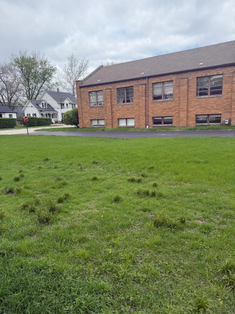 23913 W Lockport Street, Plainfield, IL 60544