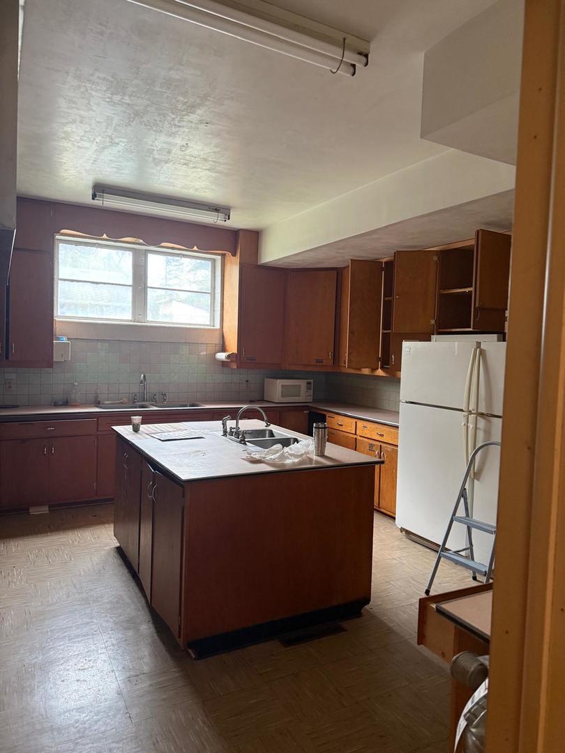 23913 W Lockport Street, Plainfield, IL 60544