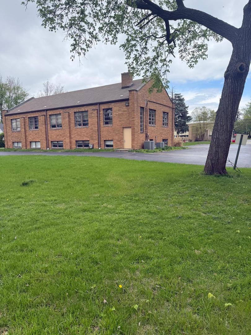 23913 W Lockport Street, Plainfield, IL 60544