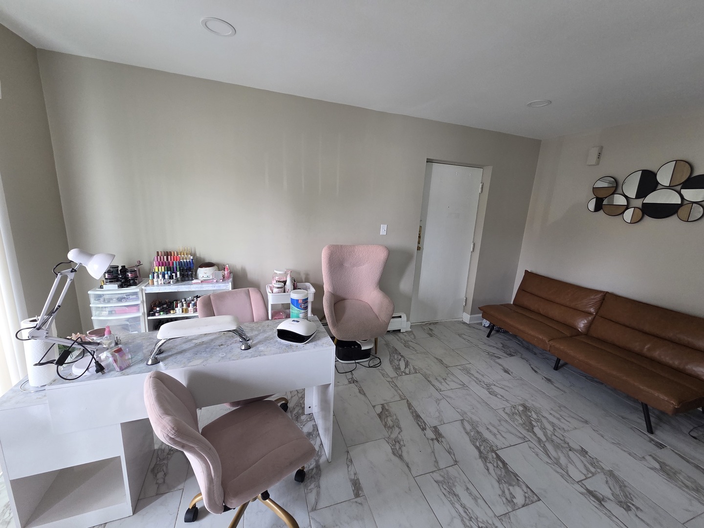 841 W college Boulevard, Addison, IL 60101