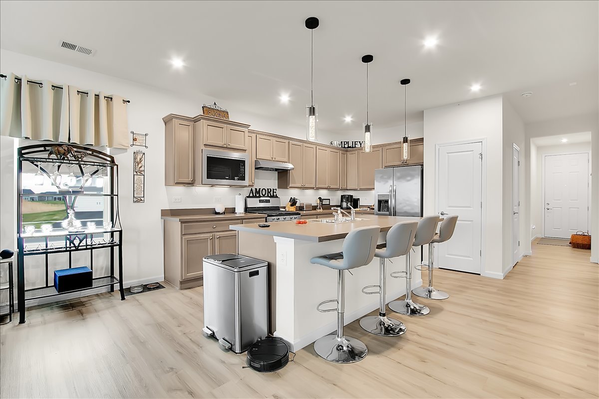 3243 Sweetgrass Circle, Aurora, IL 60503