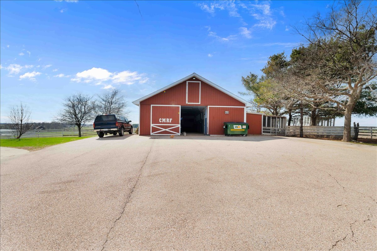 17207 Chase Road, DeKalb, IL 60115