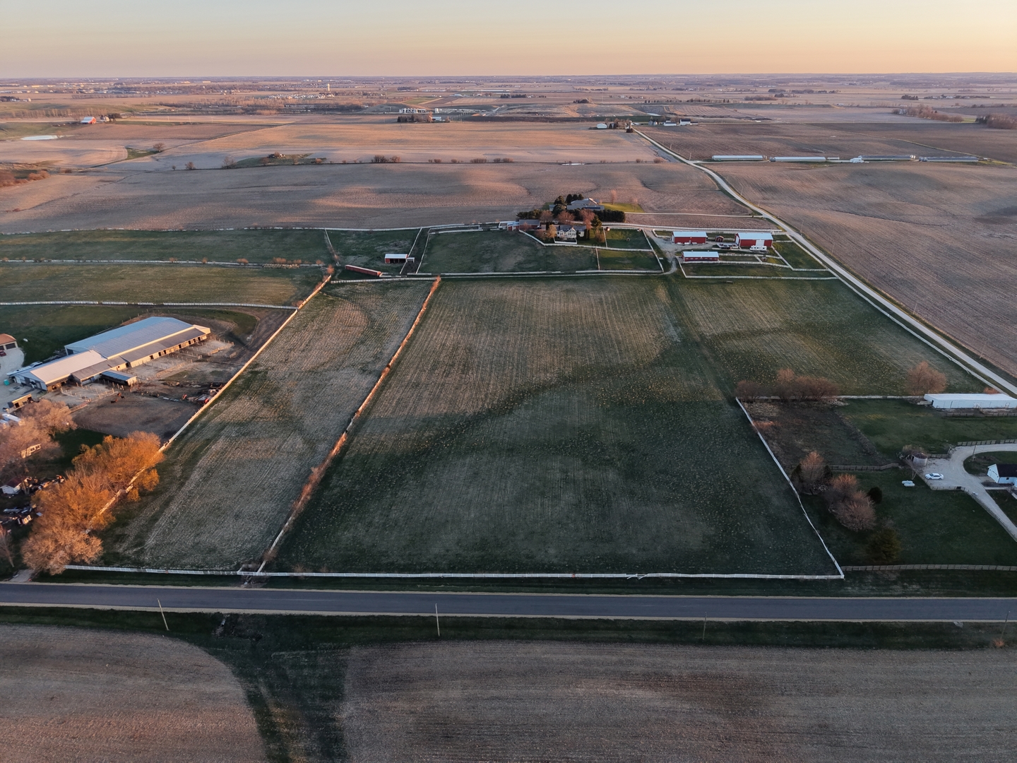 17207 Chase Road, DeKalb, IL 60115