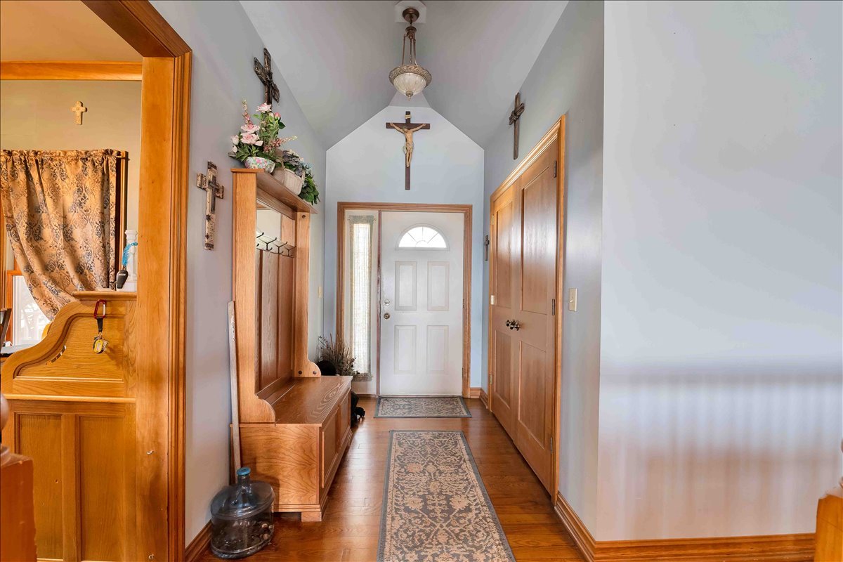 17207 Chase Road, DeKalb, IL 60115