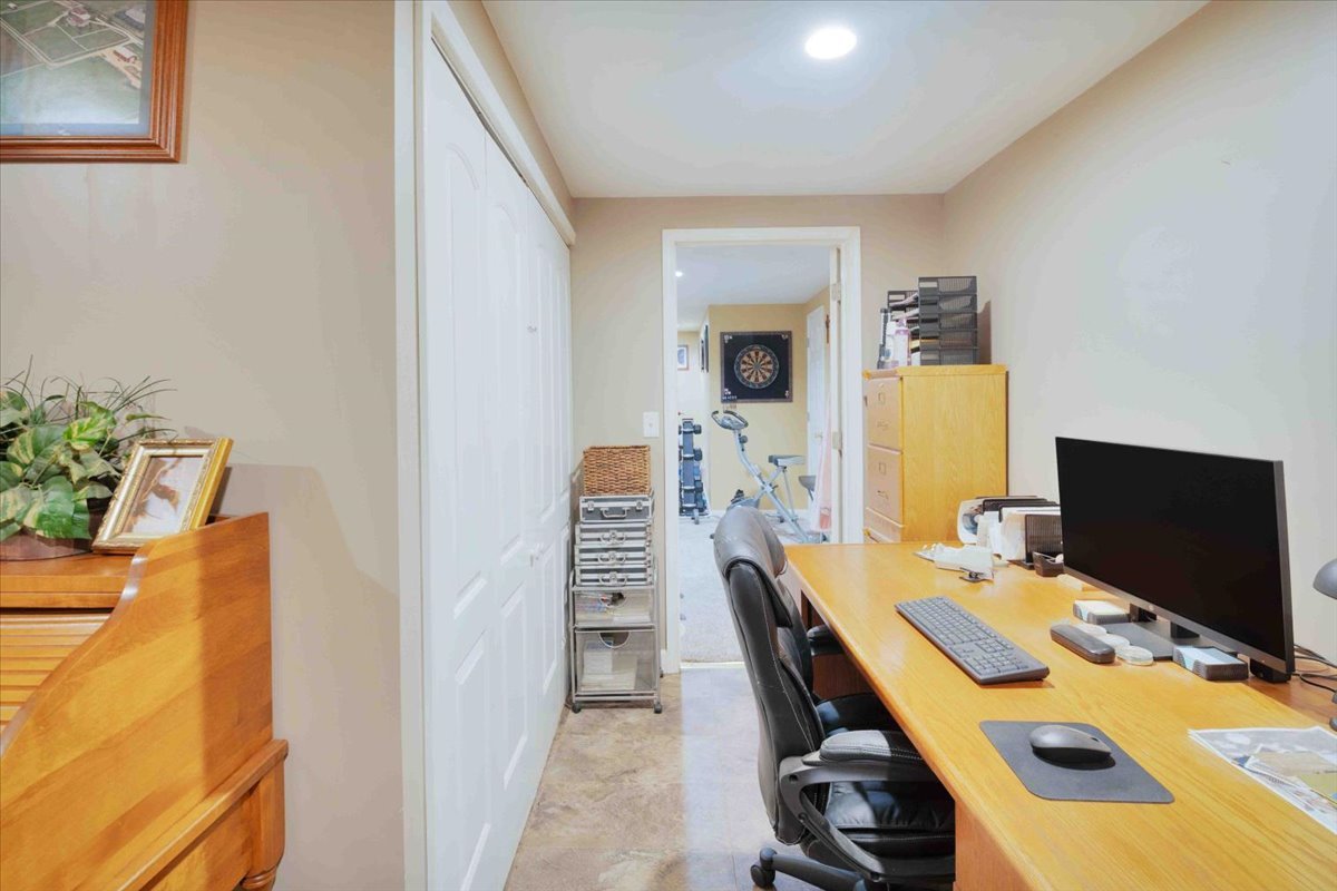 17207 Chase Road, DeKalb, IL 60115