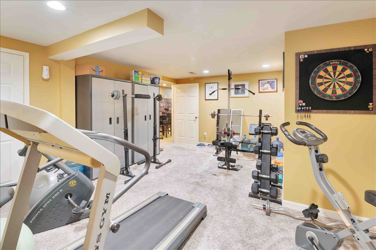 17207 Chase Road, DeKalb, IL 60115