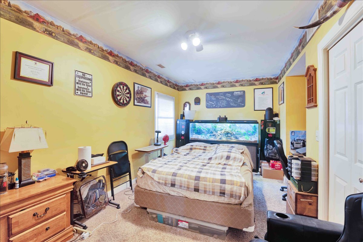 17207 Chase Road, DeKalb, IL 60115