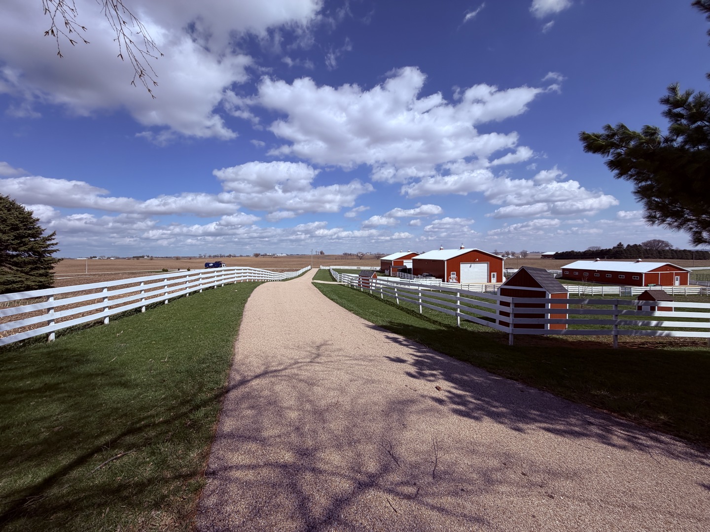 17207 Chase Road, DeKalb, IL 60115