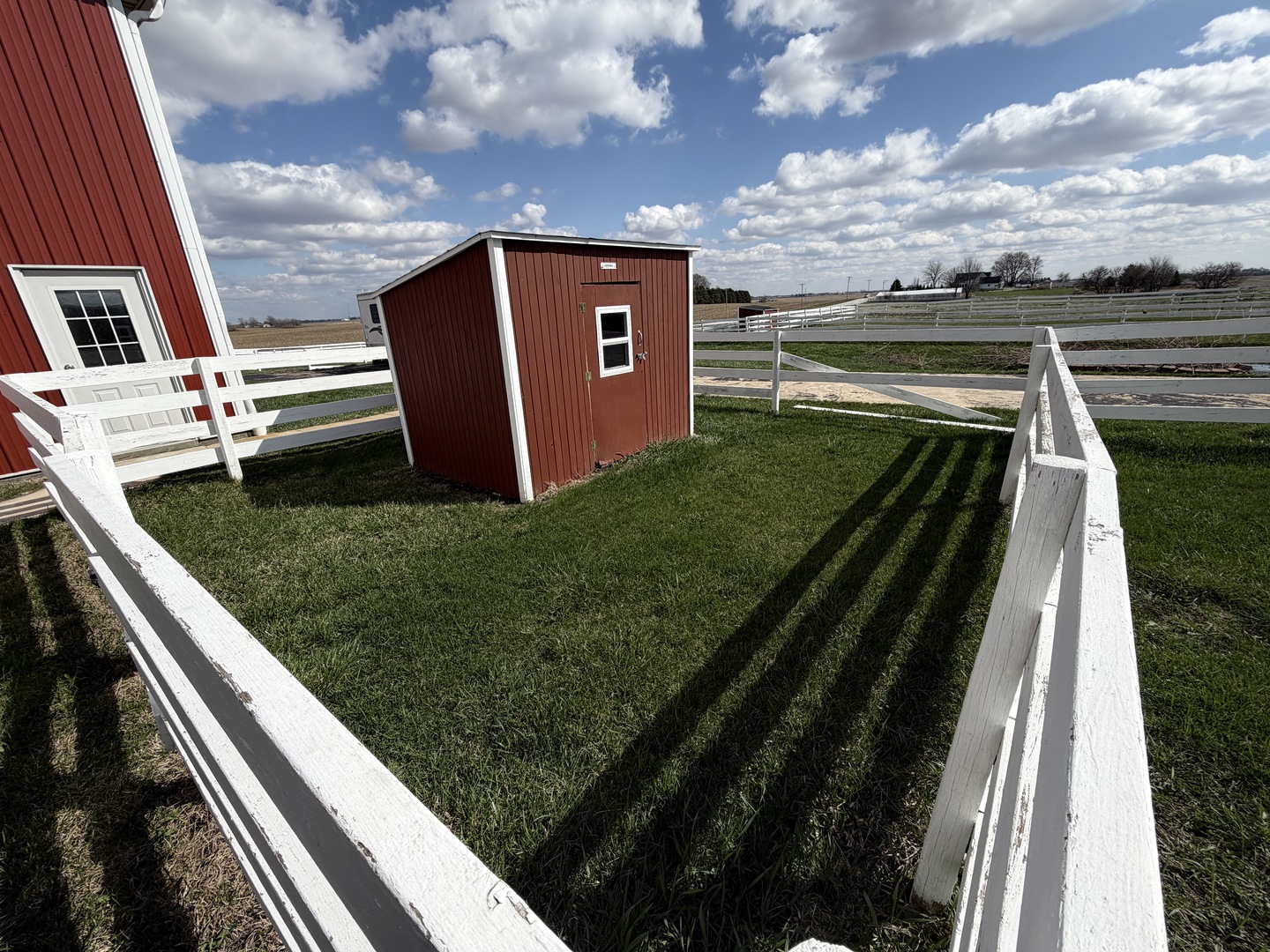 17207 Chase Road, DeKalb, IL 60115