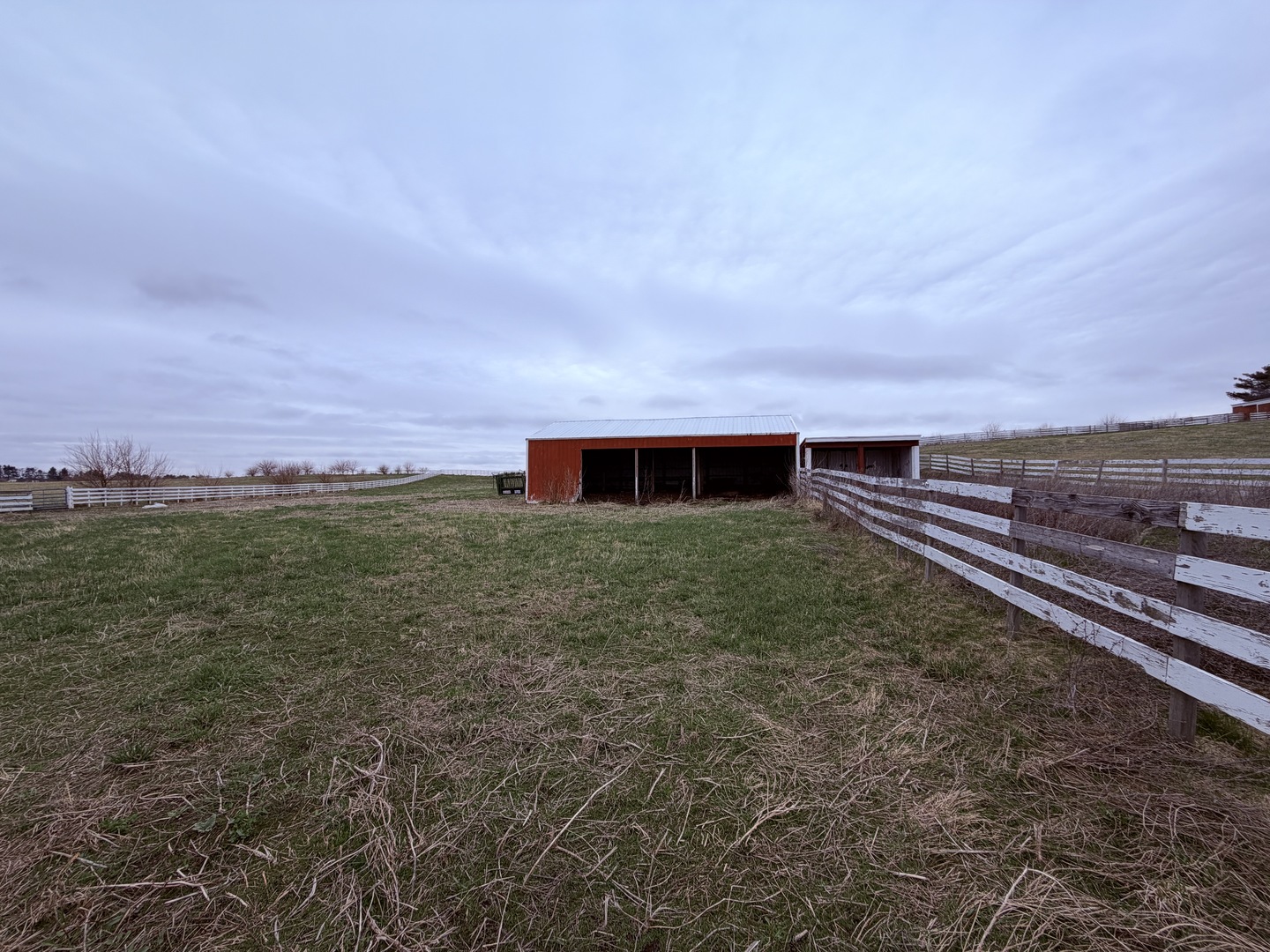 17207 Chase Road, DeKalb, IL 60115