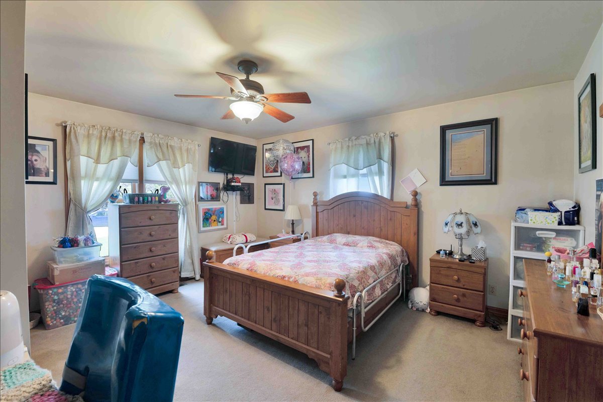 17207 Chase Road, DeKalb, IL 60115