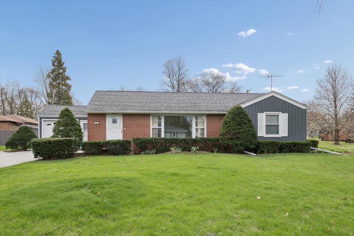 108 Lavidia Boulevard, Joliet, IL 60435