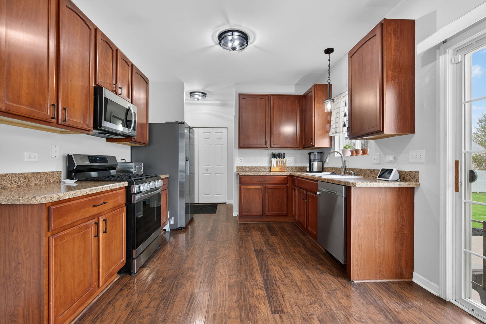 25234 Presidential Avenue, Plainfield, IL 60544