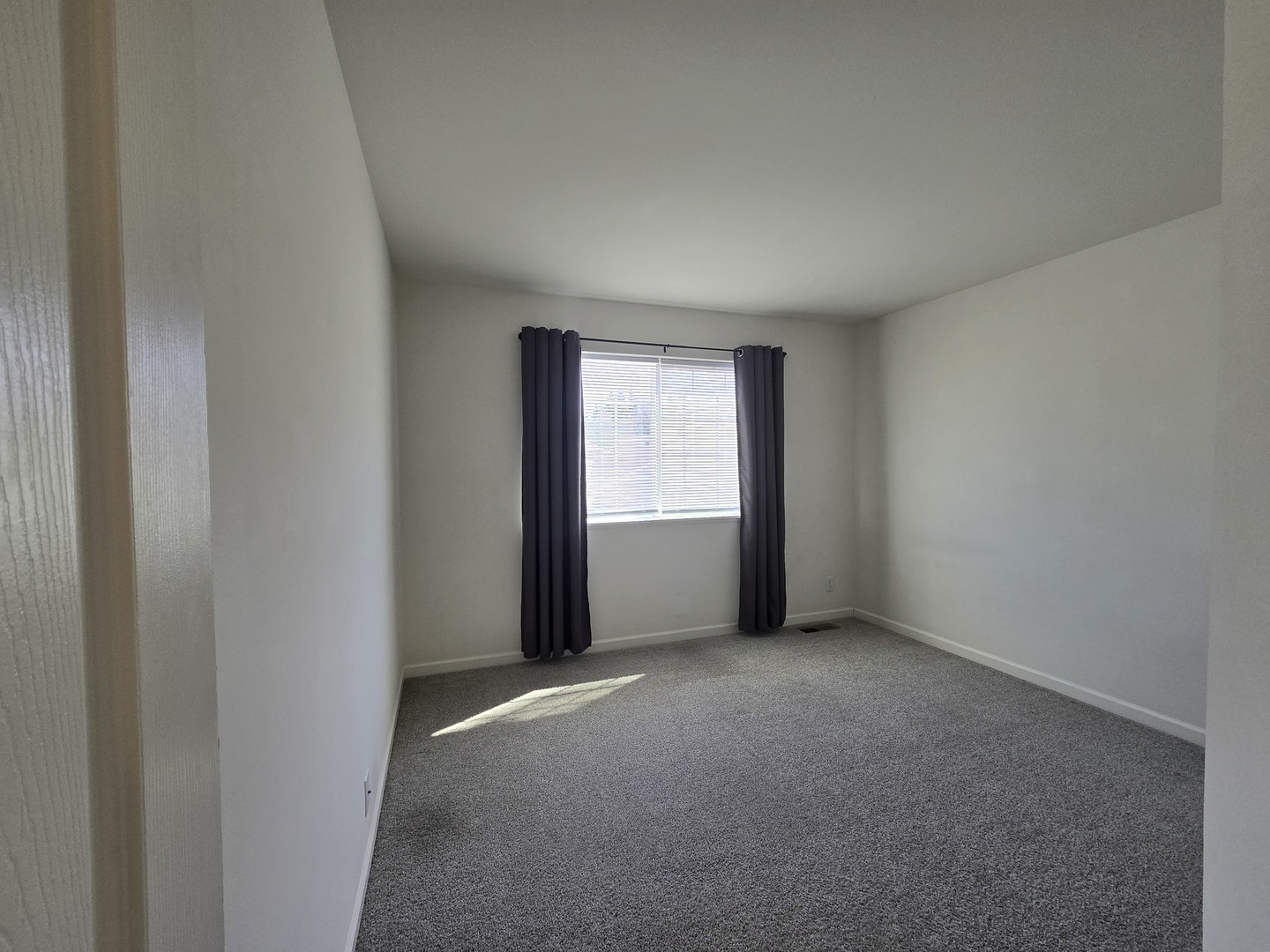 7106 Country Club Hills Drive, Fox Lake, IL 60020