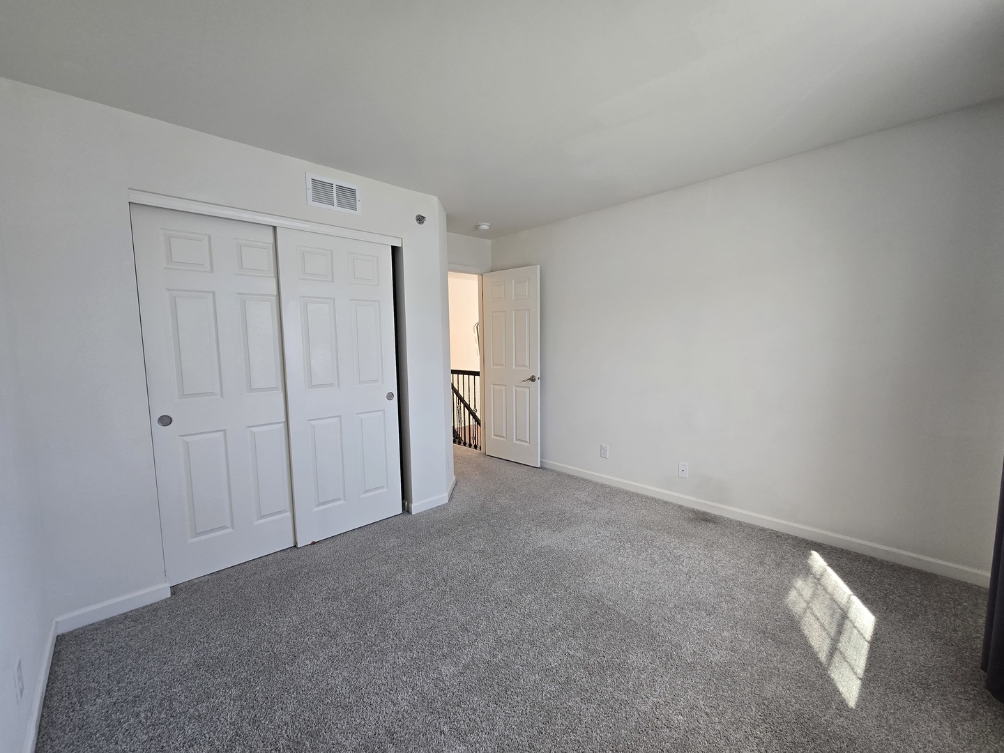 7106 Country Club Hills Drive, Fox Lake, IL 60020