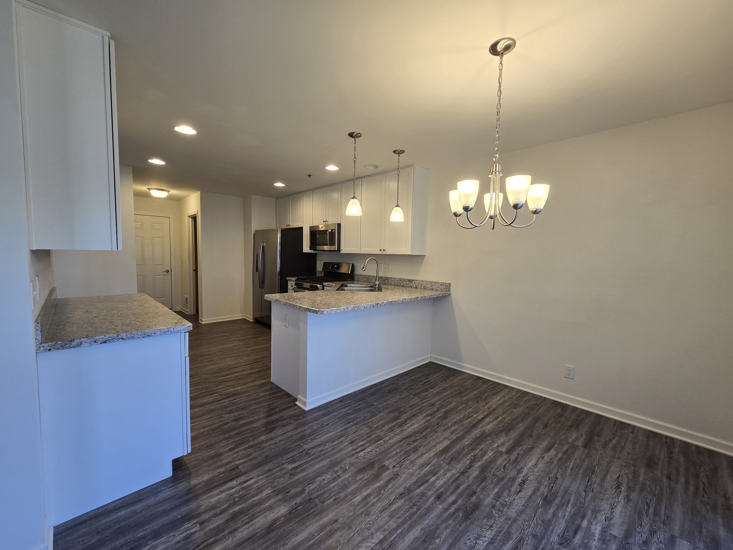 7106 Country Club Hills Drive, Fox Lake, IL 60020