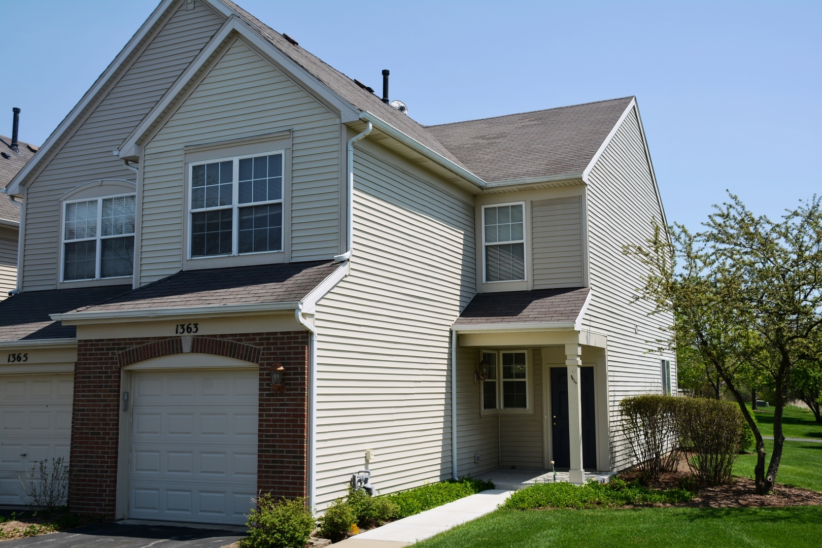 1363 Longchamps Court, Grayslake, IL 60030