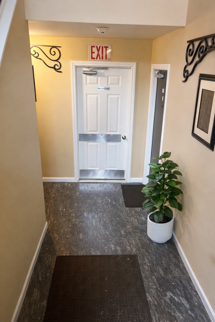 4020 216th Street #2E, Matteson, IL 60443