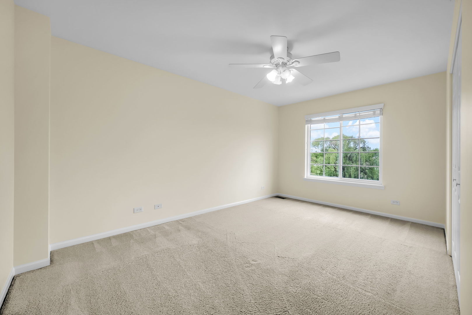 1028 Orchard Pond Court, Lake Zurich, IL 60047